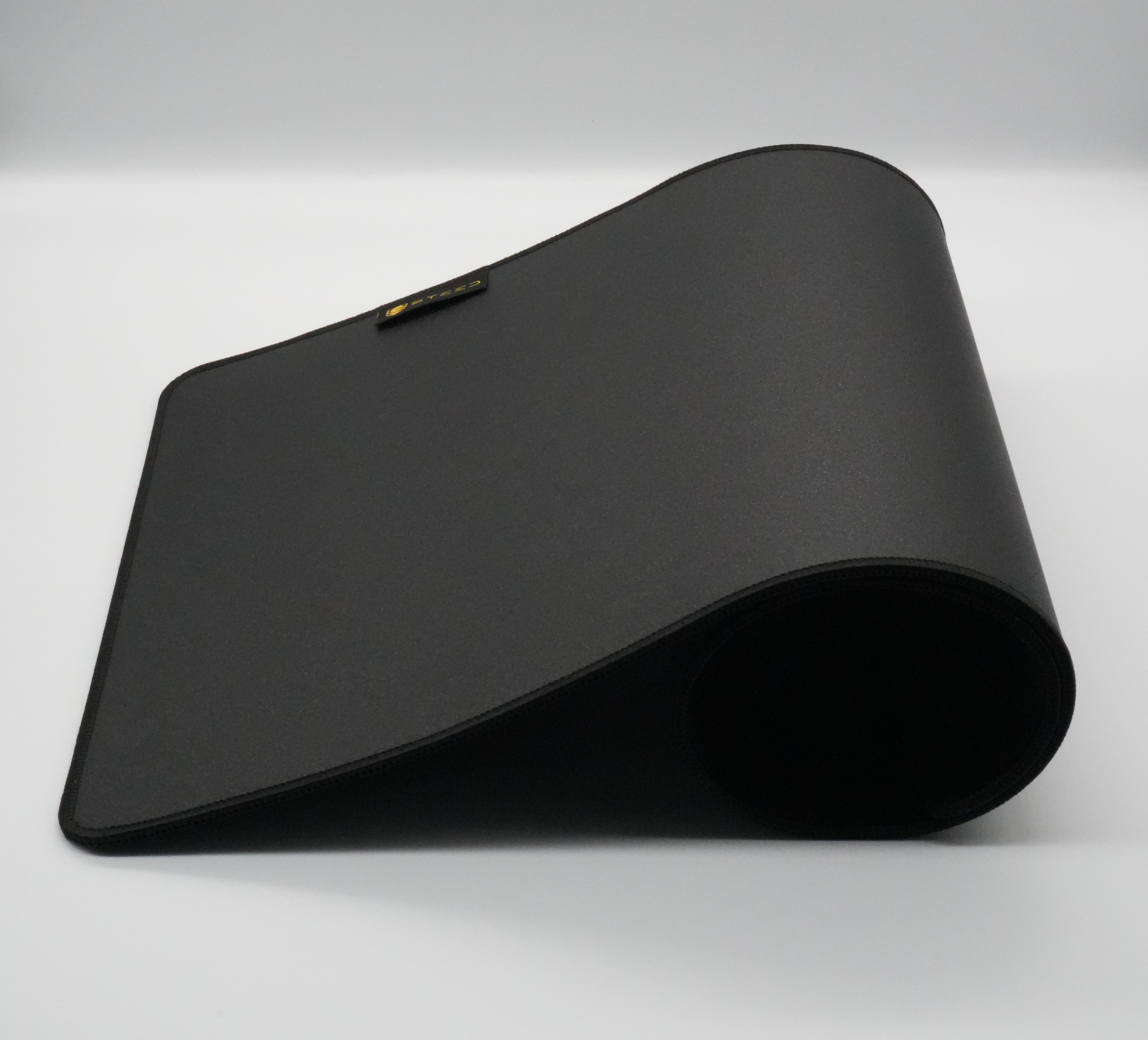CANTER Mid-Hard Surface Speed Desk Mat XXL