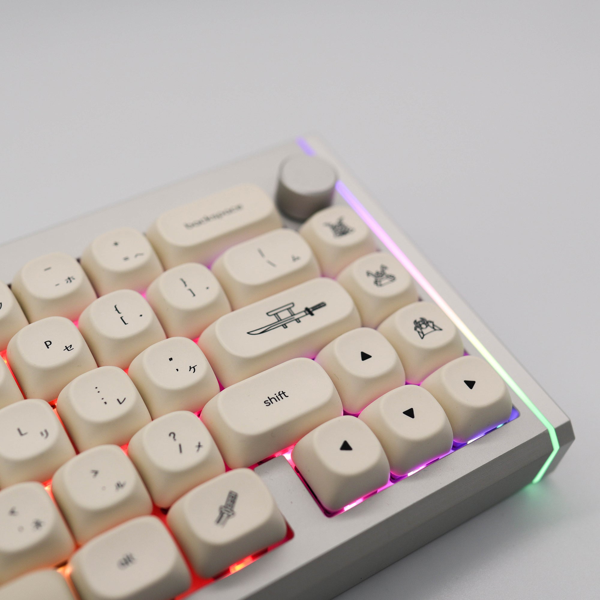 PYROIS 65 Silver Prebuilt