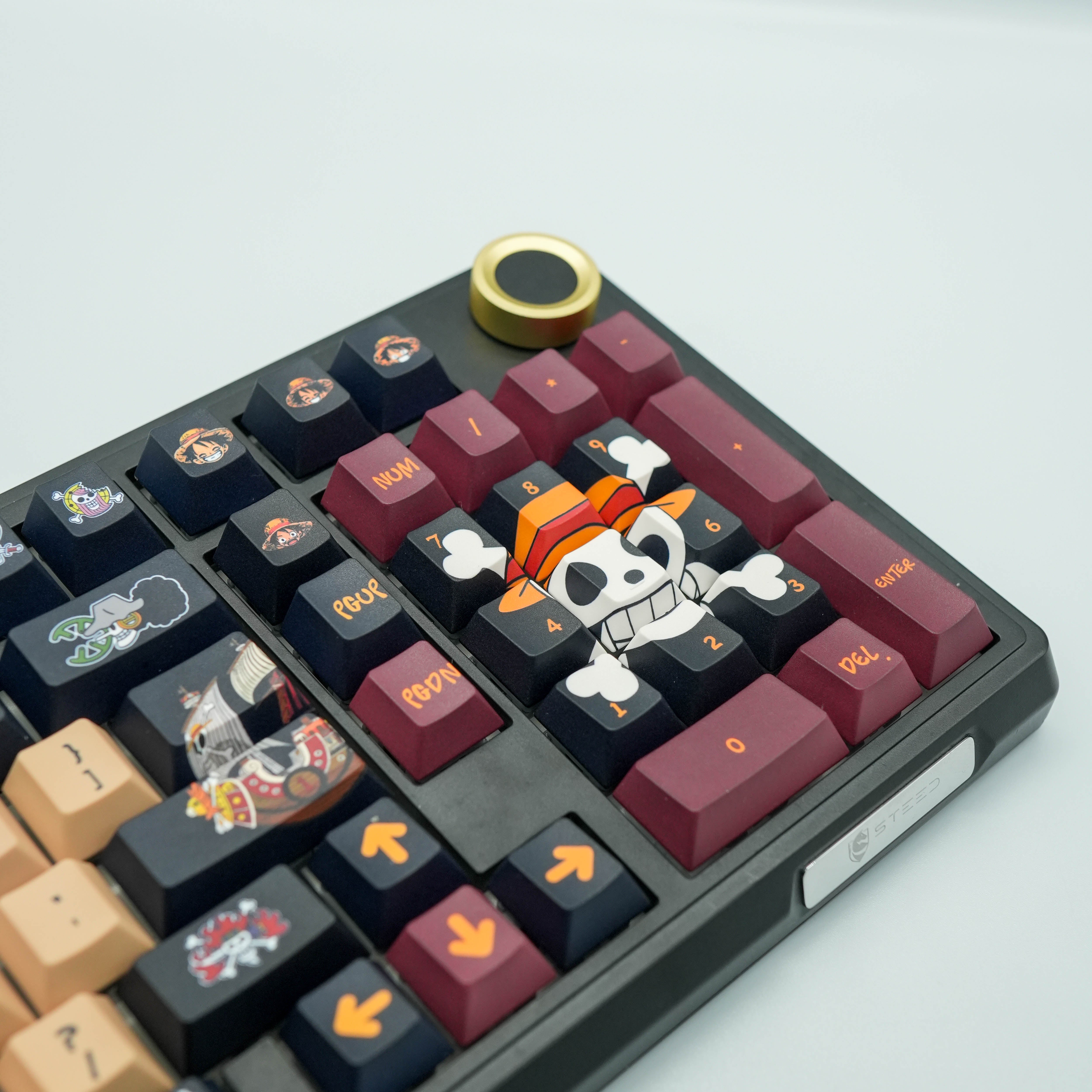 SMK100 Black Prebuilt - Straw Hat Pirates (Pre-Order: ETA Mid Sep 2026)