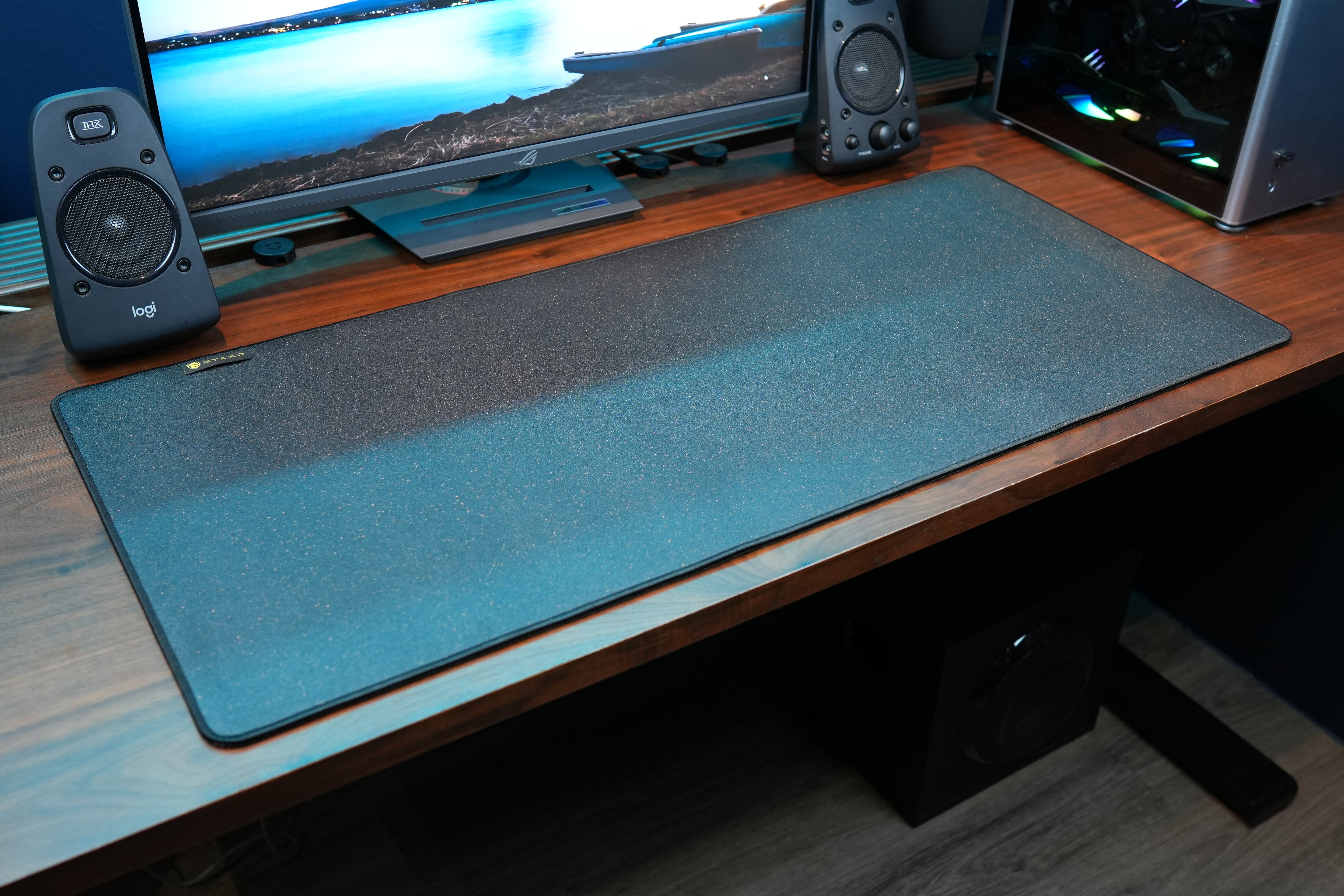 CANTER Mid-Hard Surface Speed Desk Mat XXL